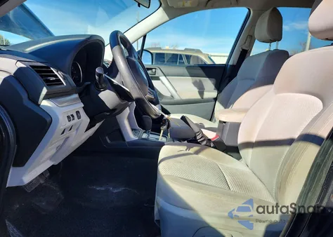 2015 Subaru Forester 2.5I Premium z USA, uszkodzony, nr VIN JF2SJADC4FH521105